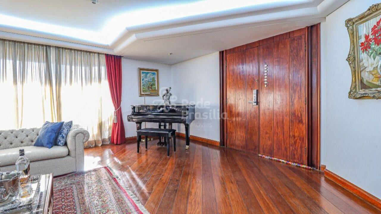 Apartamento duplex Asa Sul, Brasília - DF