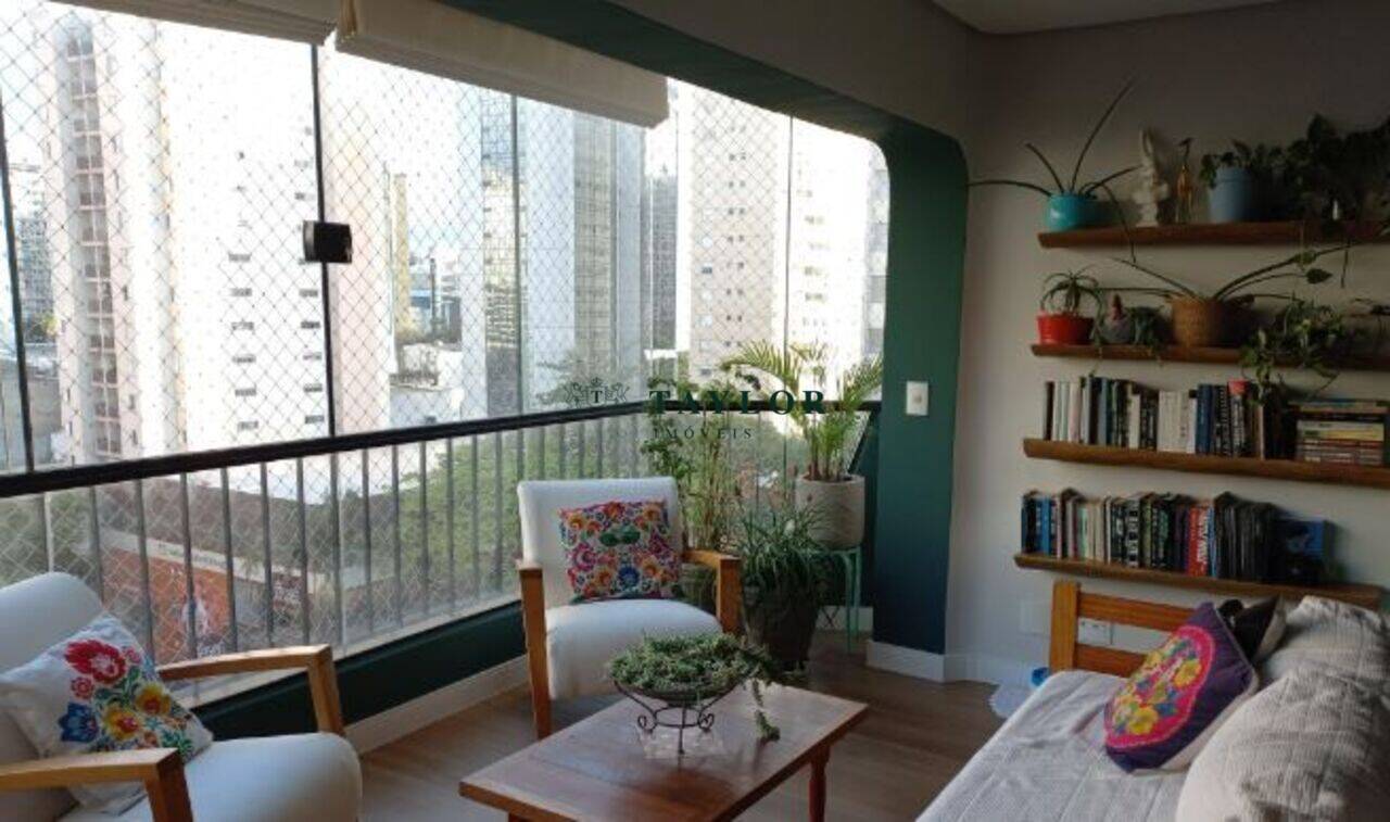 Apartamento Moema, São Paulo - SP