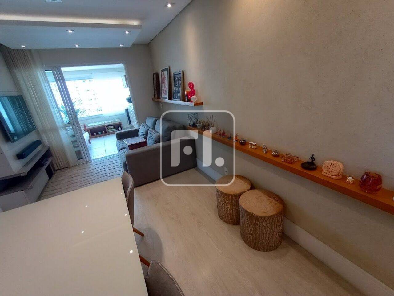 Apartamento com 2 dormitórios, 1 suíte, e 2 vagas de garagem á venda, com 67 m² , na Vila Mariana - São Paulo/SP