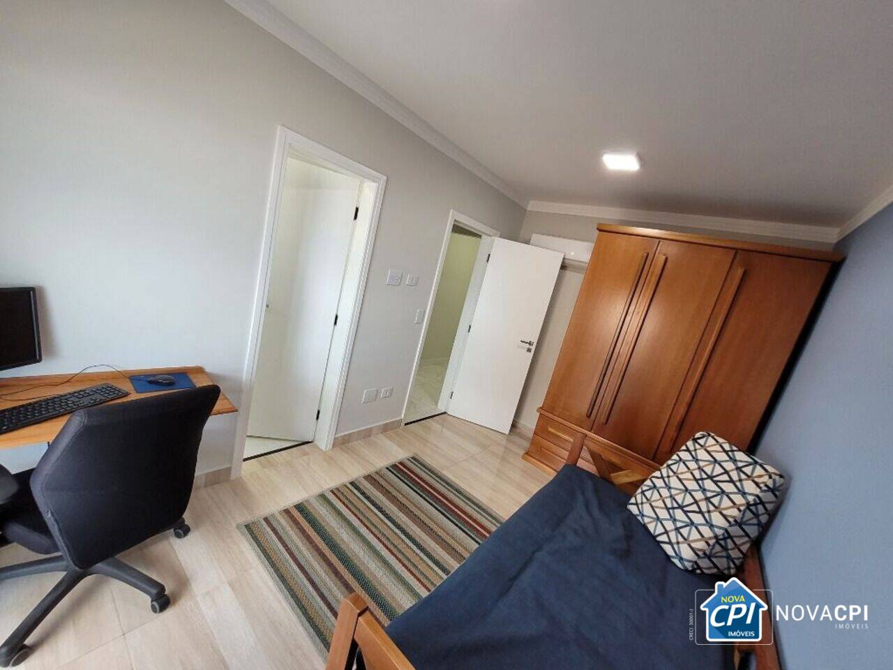 Apartamento Vila Guilhermina, Praia Grande - SP