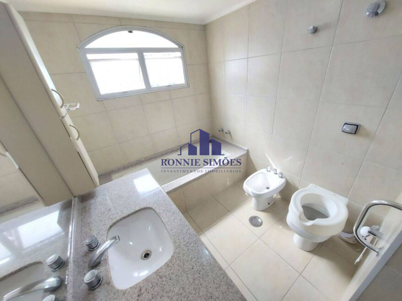 Apartamento Moema, São Paulo - SP