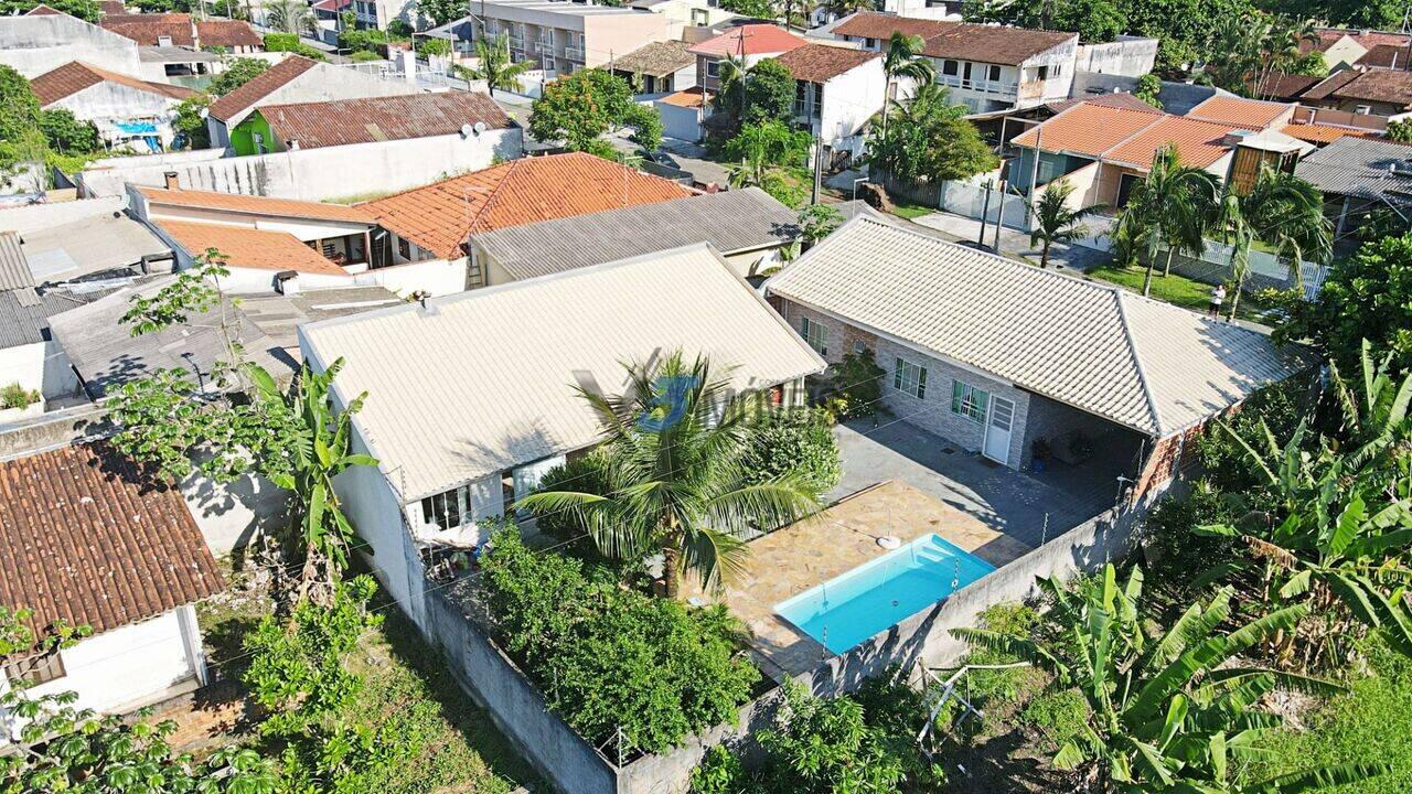 Casa Balneário Costa Azul, Matinhos - PR