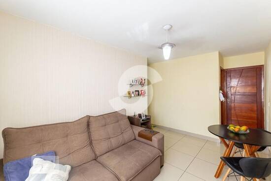 Compartilhamento de imagem - Apartamento de 70 m² na Rua Noronha Torrezão, 407 - Santa Rosa - Niterói - RJ, à venda por R$ 290.000