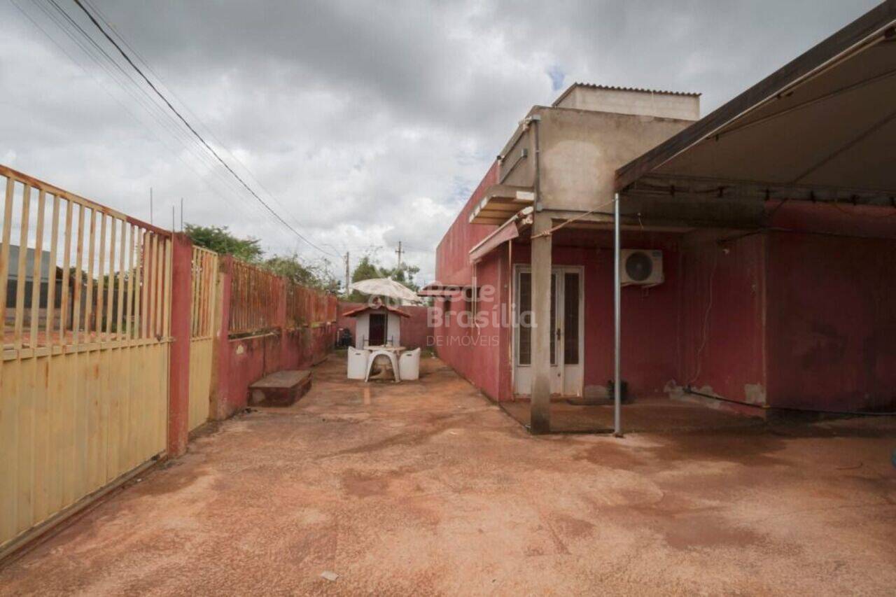 Casa Setor Habitacional Jardim Botânico, Brasília - DF