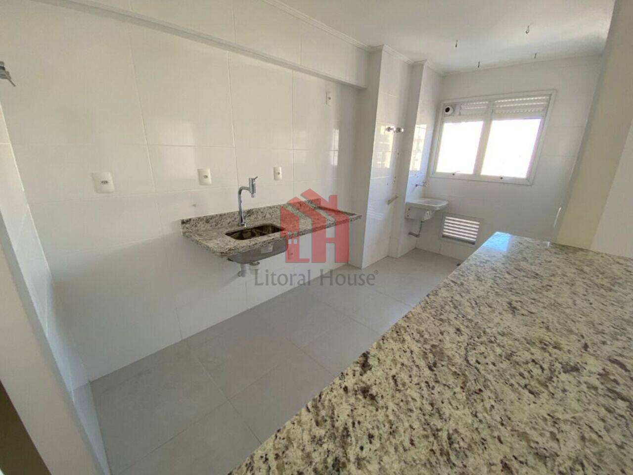 Apartamento Boqueirão, Santos - SP