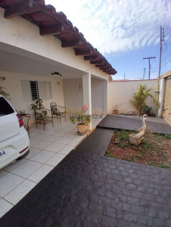 Casa de 176 m² Centro - Quirinópolis, à venda por R$ 520.000