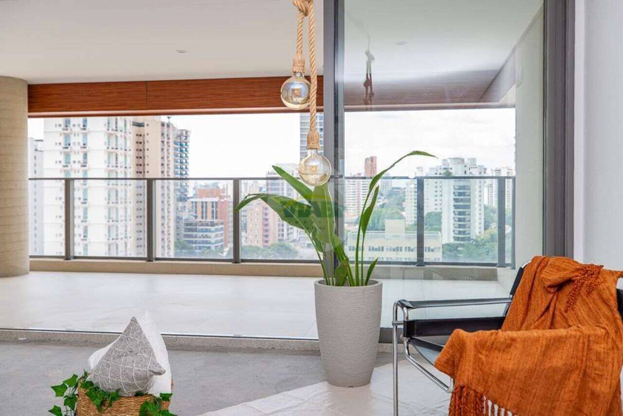 Apartamento Campo Belo, São Paulo - SP