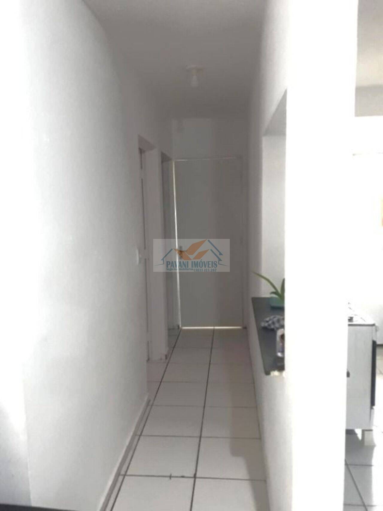 Apartamento Núcleo Habitacional Vereador Edson Francisco da Silva, Bauru - SP