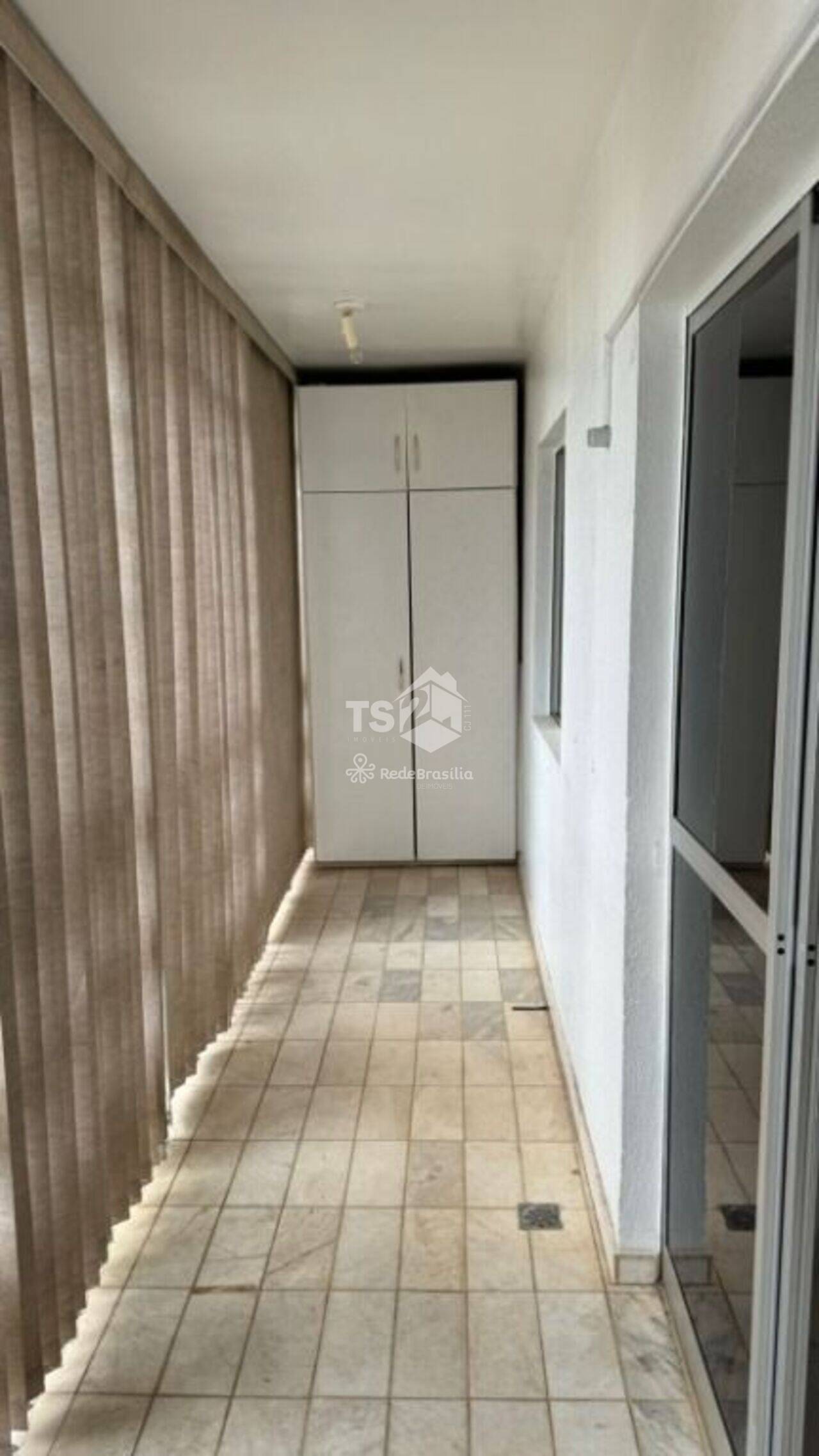 Apartamento Octogonal, Brasília - DF