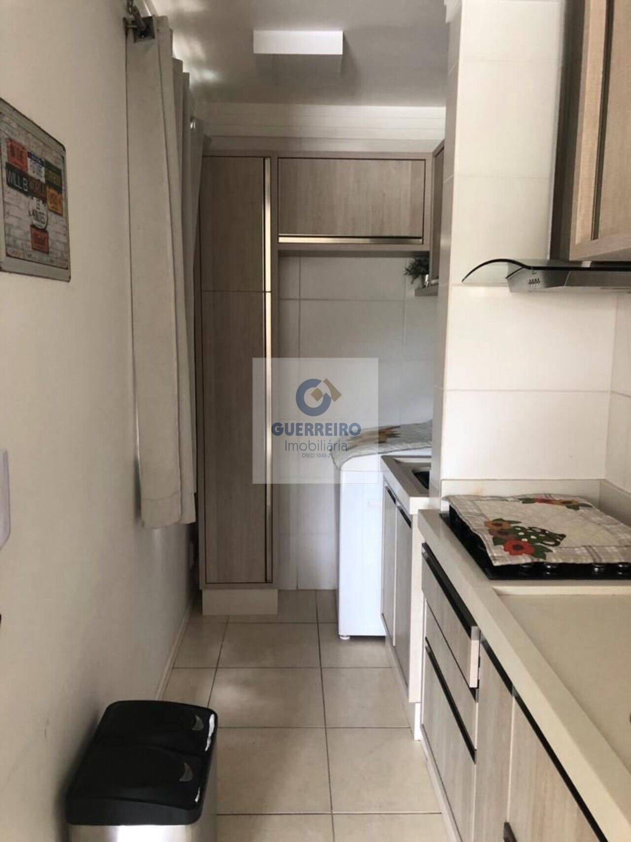 Apartamento Quilômetro Doze, Itajaí - SC