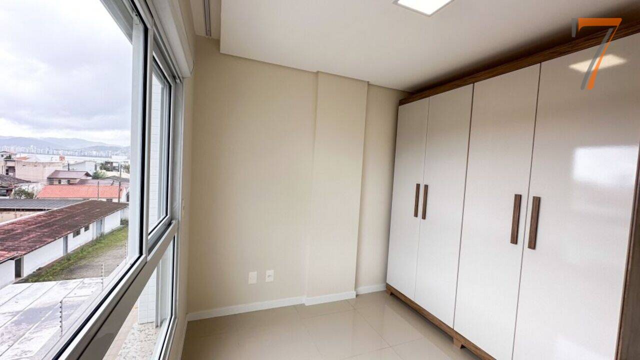 Apartamento Balneário, Florianópolis - SC