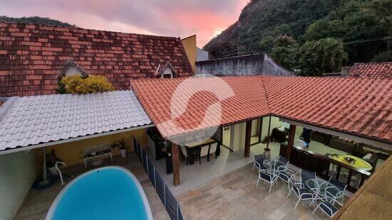 Casa de 379 m² na Augusto Ruschi - Piratininga - Niterói - RJ, à venda por R$ 1.430.000