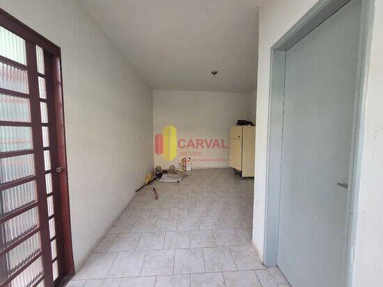 Sala de 12 m² na Doutor Silvio de Águiar Maia - Centro - Pedreira - SP, aluguel por R$ 800/mês