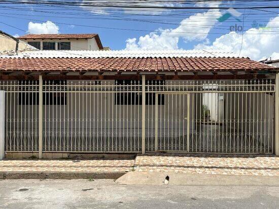 Casa de 200 m² na QE 9 - Guará I - Guará - DF, à venda por R$ 750.000