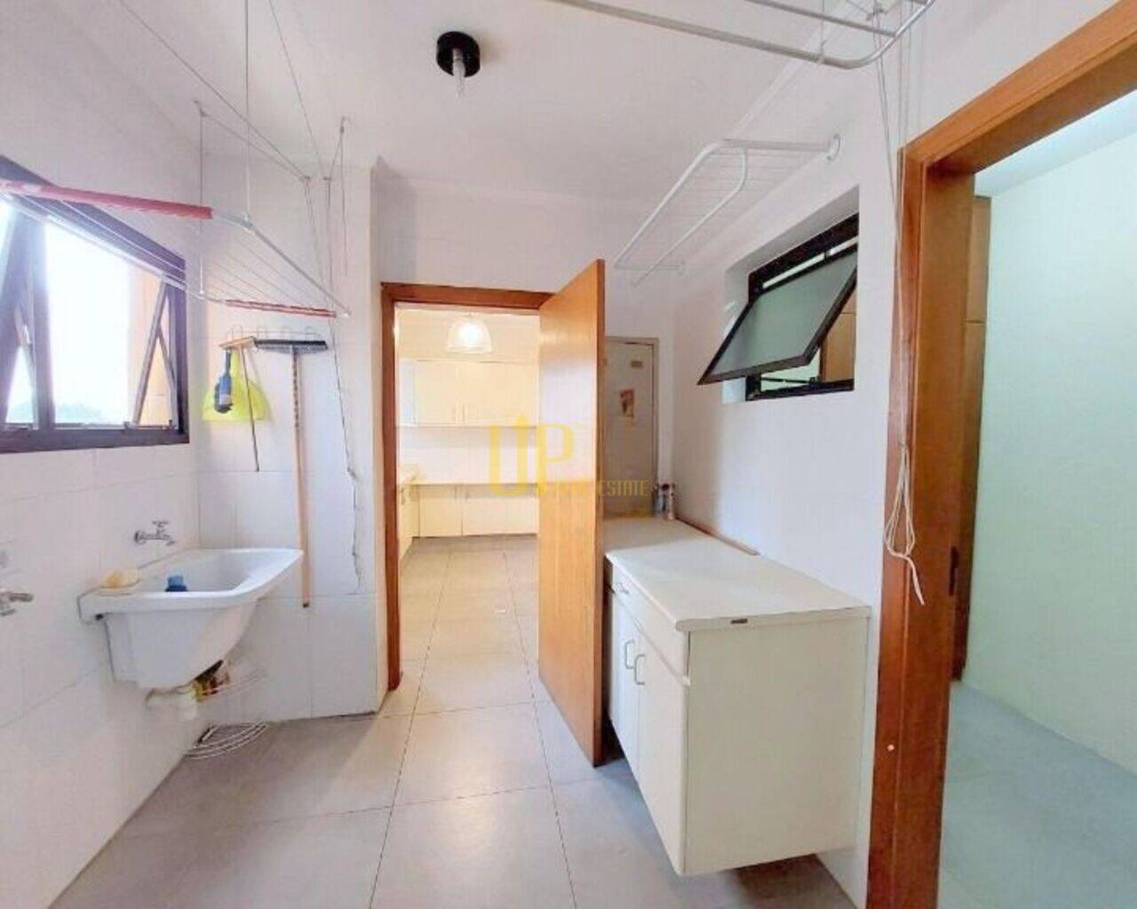 Apartamento Moema, São Paulo - SP