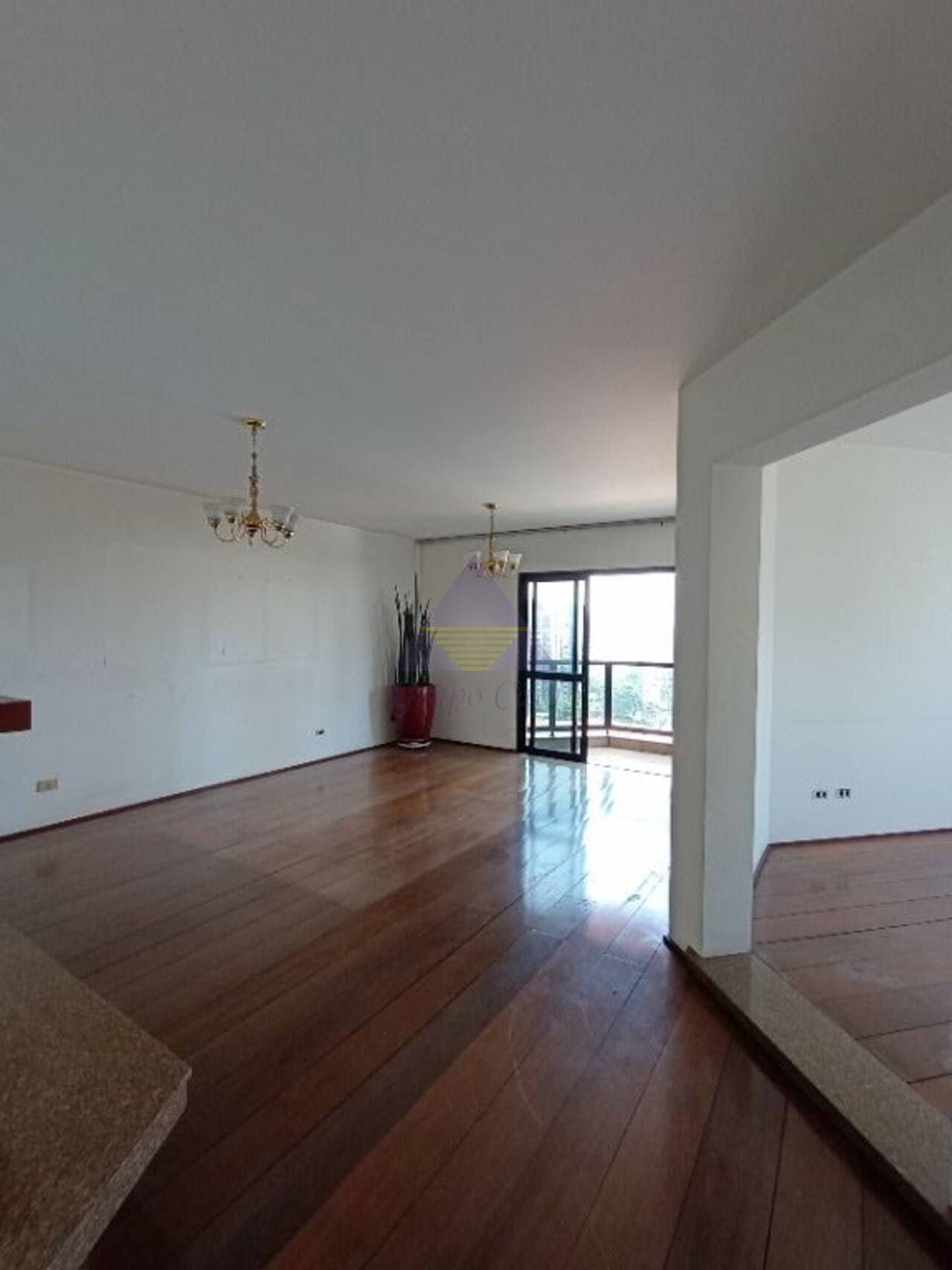 Apartamento Vila Regente Feijó, São Paulo - SP