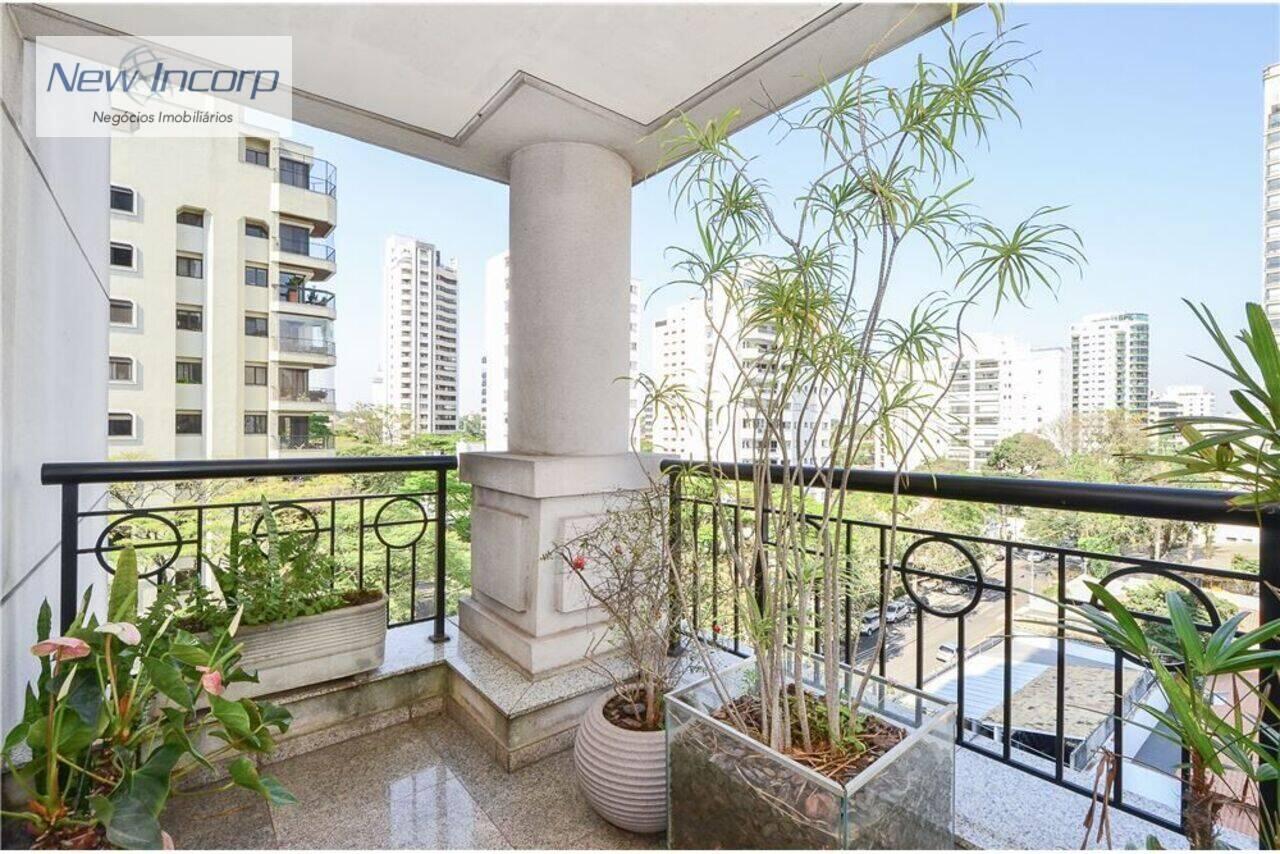 Apartamento Moema, São Paulo - SP