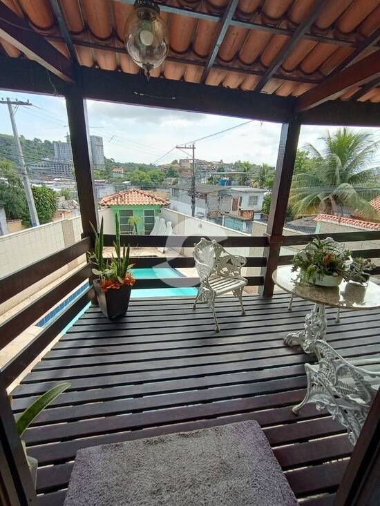 Casa de 270 m² na Teixeira de Abreu - Colubande - São Gonçalo - RJ, à venda por R$ 650.000