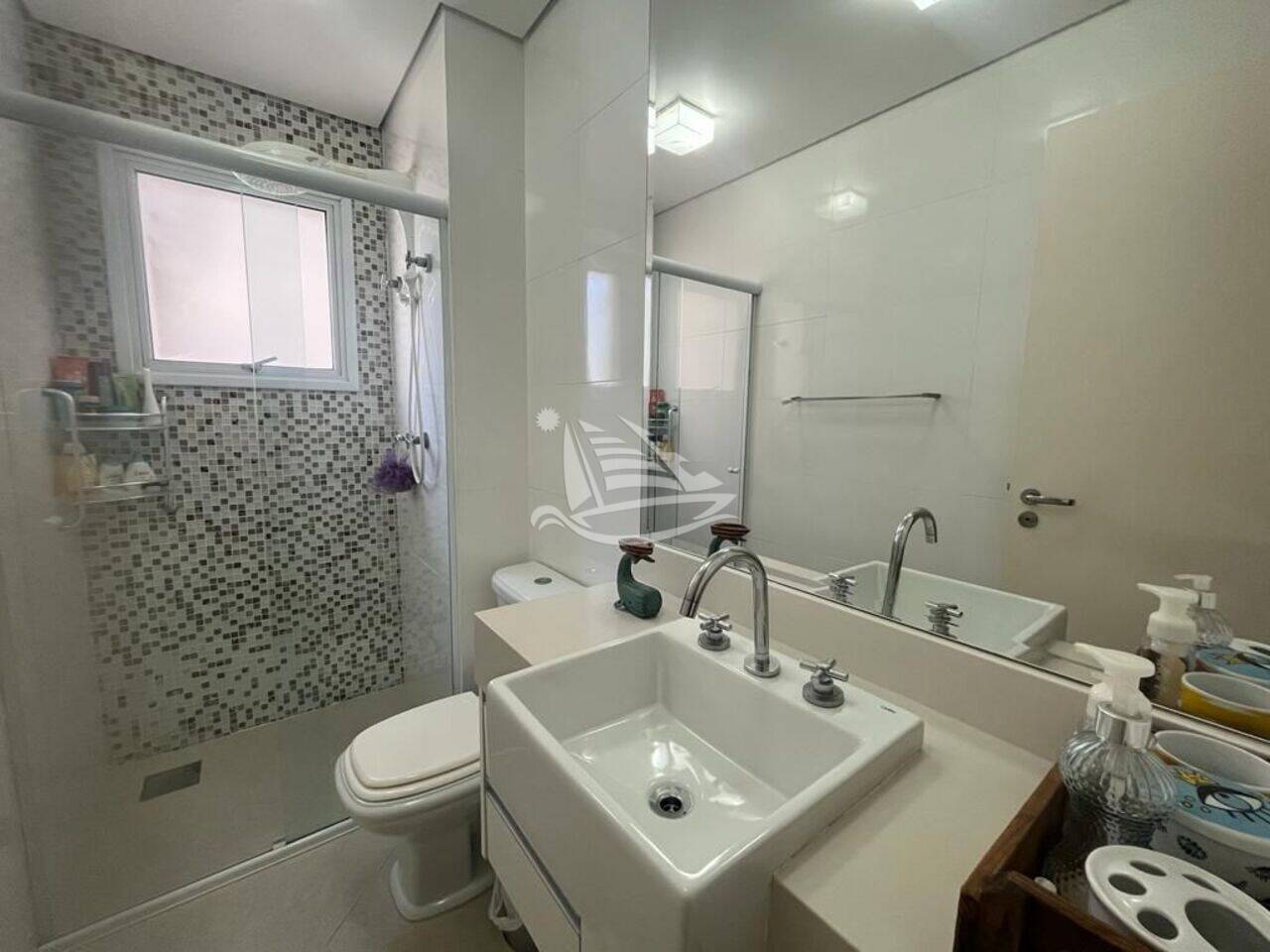 Apartamento Praia das Astúrias, Guarujá - SP