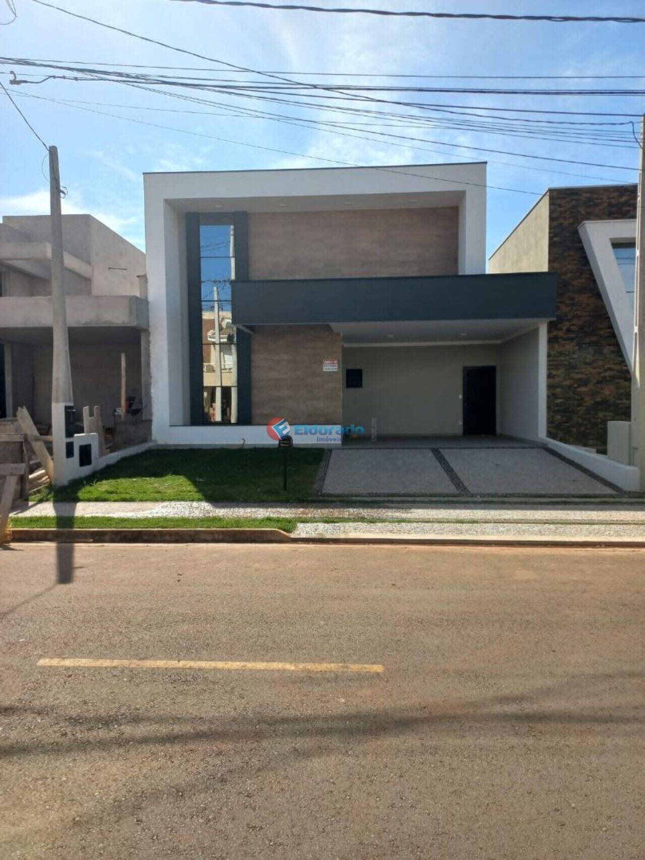 Casa Jardim Pari, Paulínia - SP