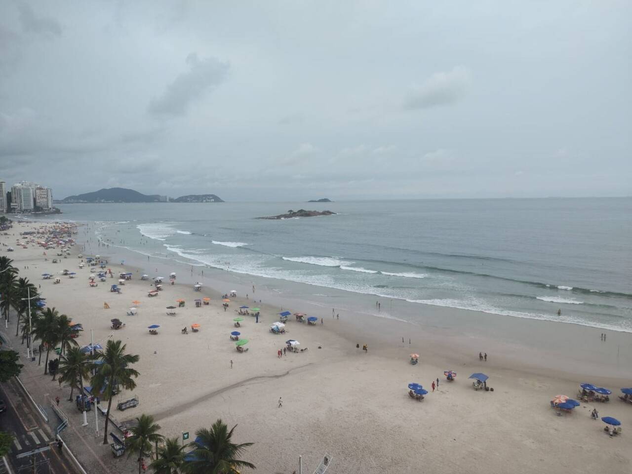 Apartamento Praia das Pitangueiras, Guarujá - SP