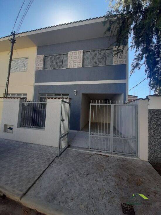 Compartilhamento de imagem - Casa com 3 dormitórios para alugar, 180 m² por R$ 2.617,61/mês - Santa Filomena - Pouso Alegre/MG