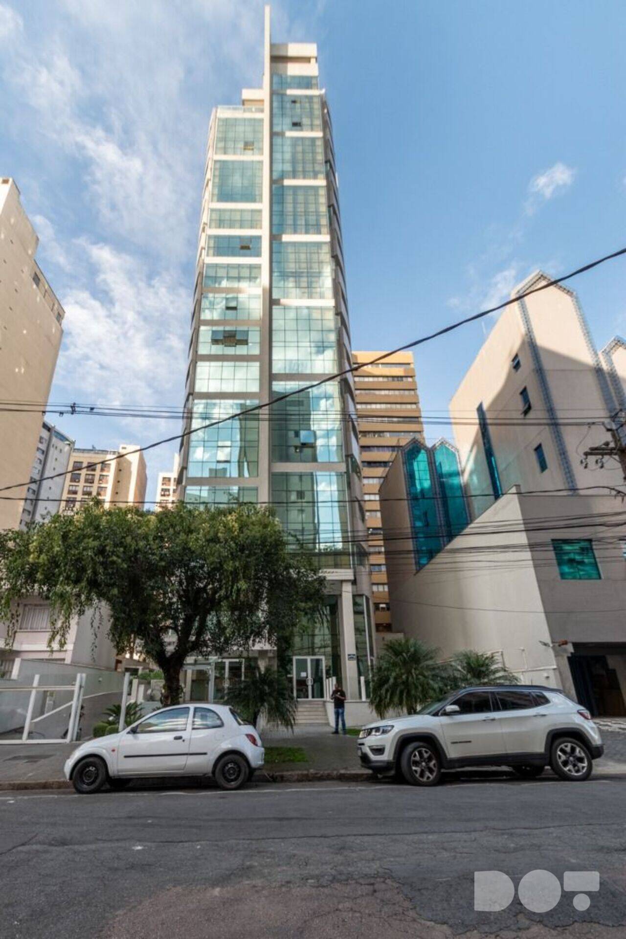 Apartamento duplex Batel, Curitiba - PR