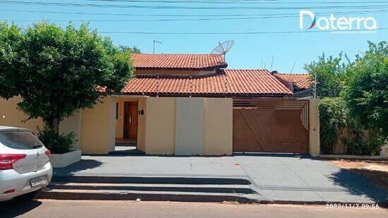 Casa de 166 m² Santos Dumont - Três Lagoas, à venda por R$ 460.000