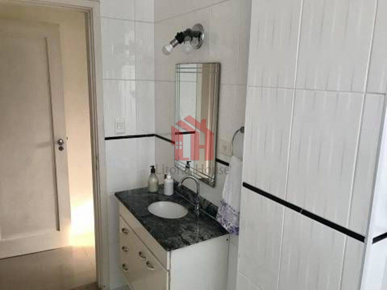 Apartamento Boqueirão, Santos - SP