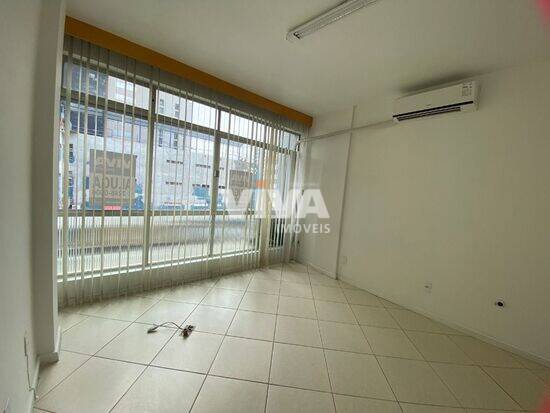 Sala de 33 m² Centro - Itajaí, aluguel por R$ 1.500/mês