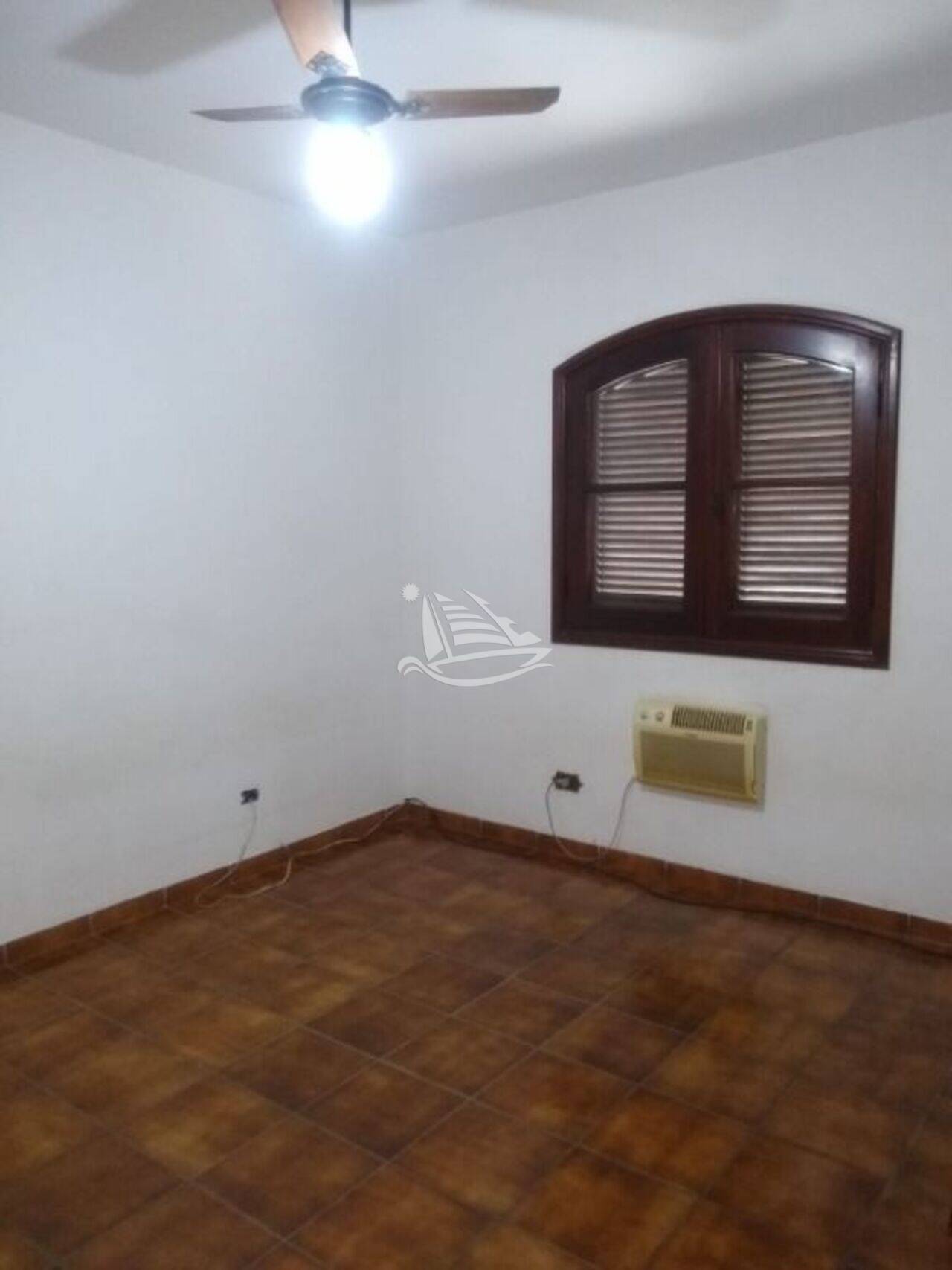 Apartamento Praia da Enseada - Rufinos, Guarujá - SP