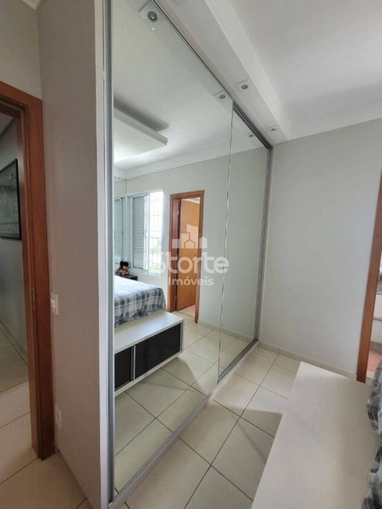 Apartamento Santa Mônica, Uberlândia - MG