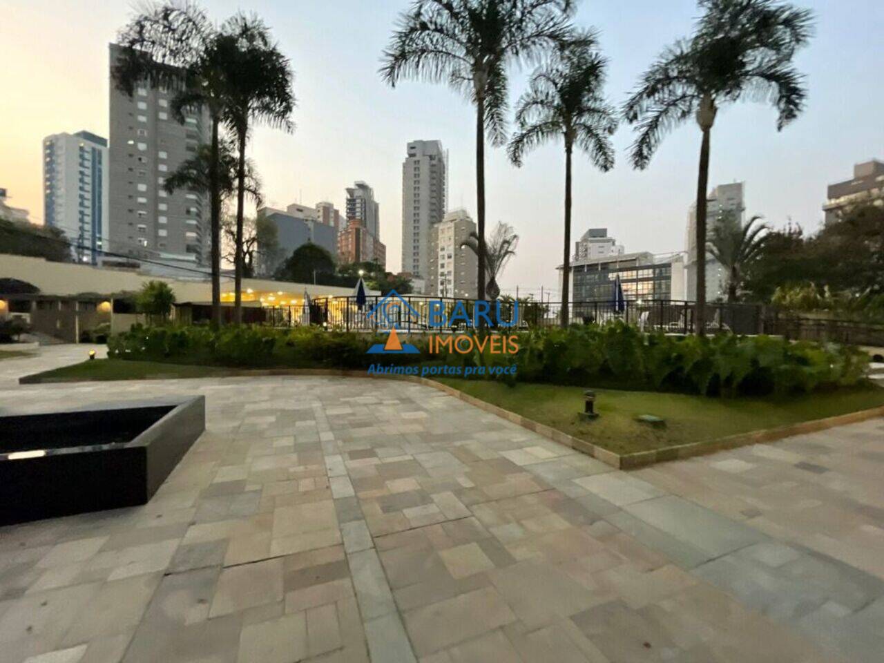 Apartamento duplex Vila Madalena, São Paulo - SP