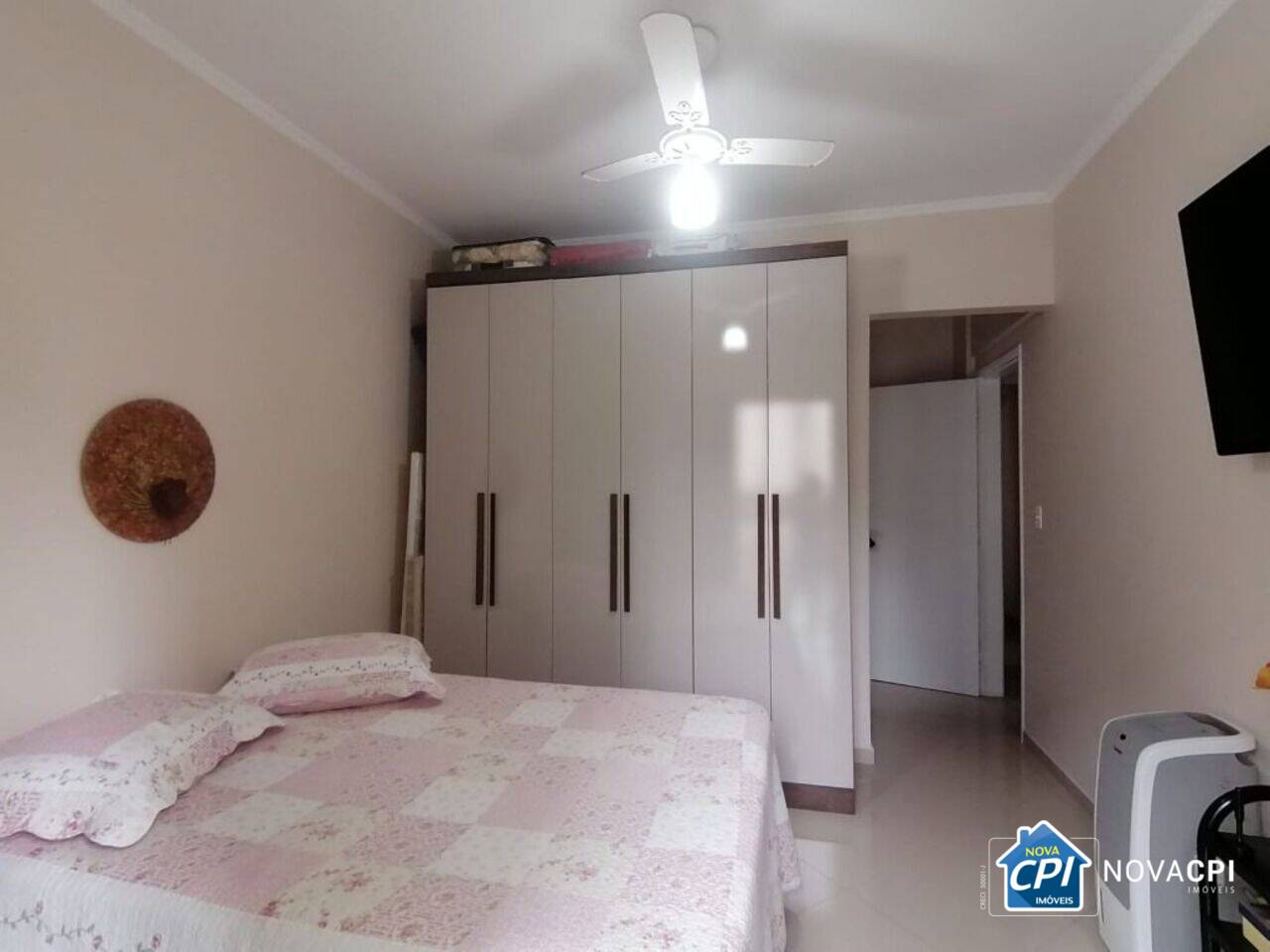 Apartamento Vila Guilhermina, Praia Grande - SP