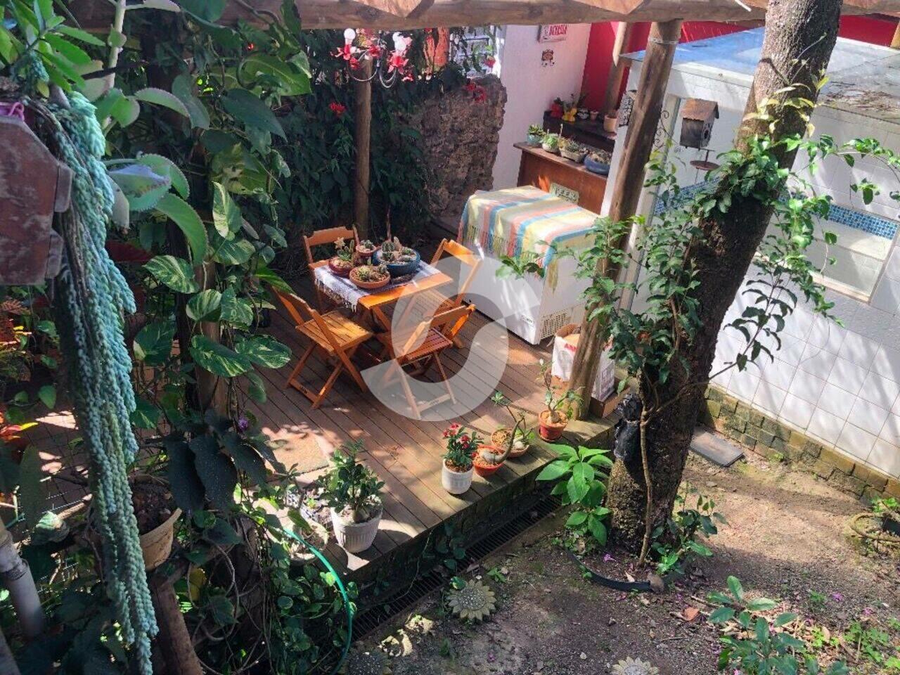 Casa Pendotiba, Niterói - RJ