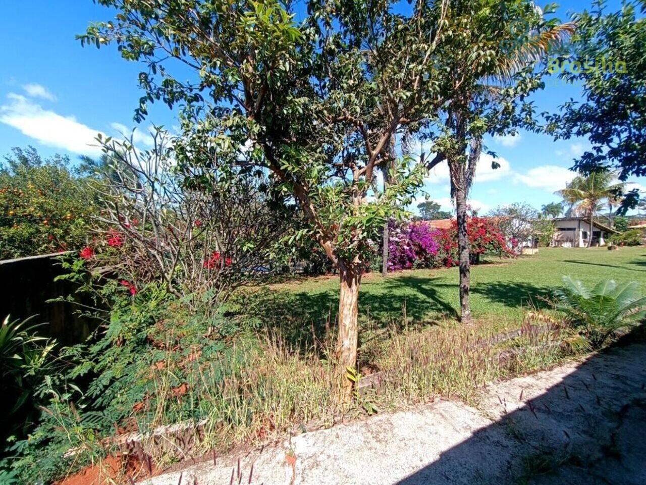 Casa Setor Habitacional Tororó (Jardim Botânico), Brasília - DF