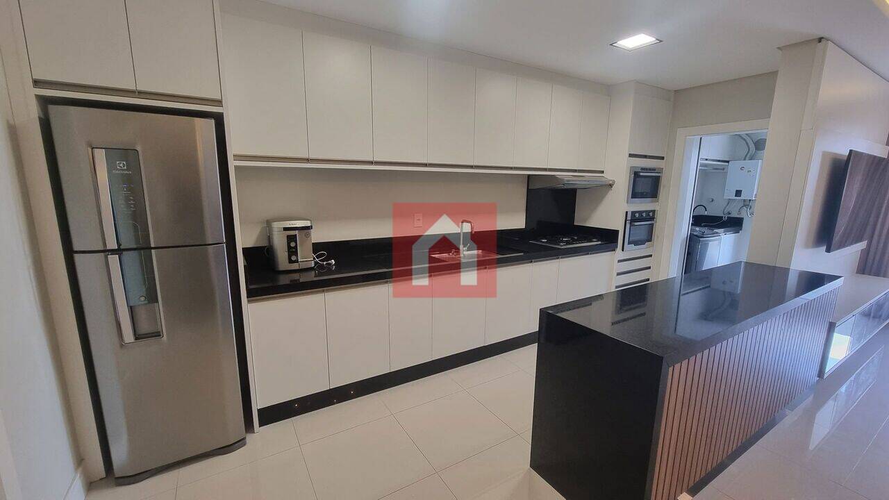 Apartamento Meia Praia, Itapema - SC