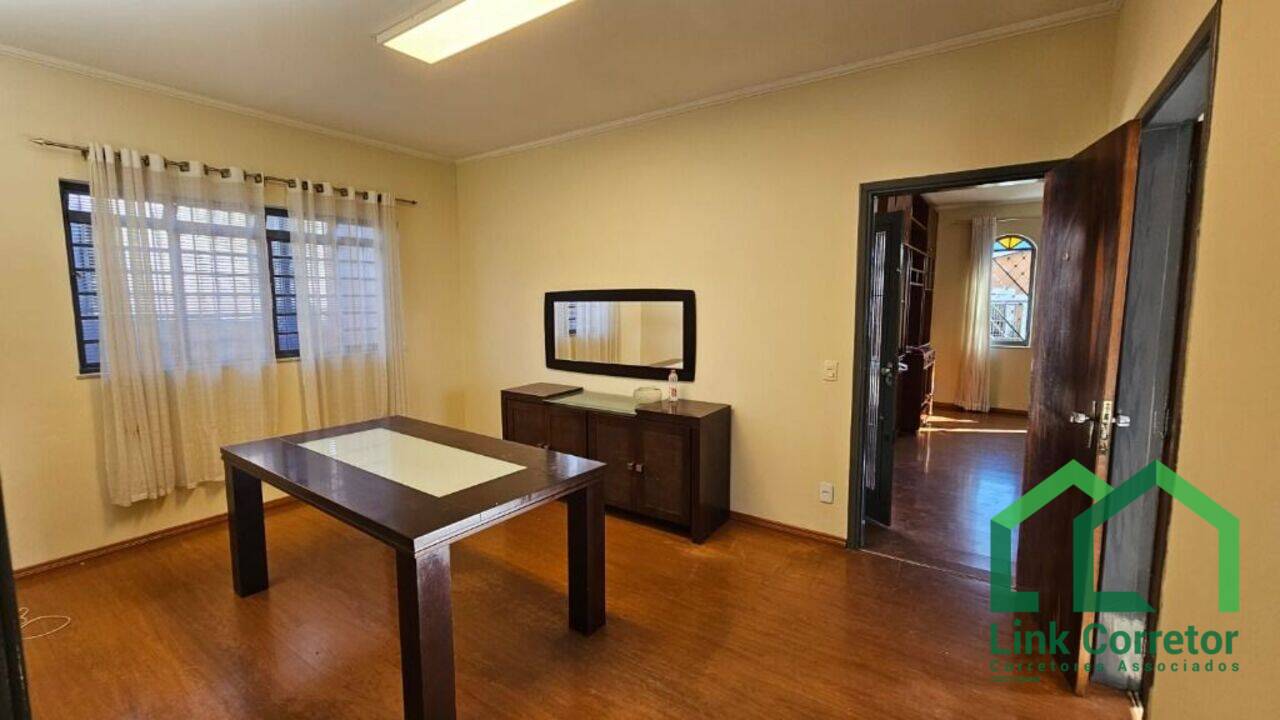 Casa Vila Nogueira, Campinas - SP