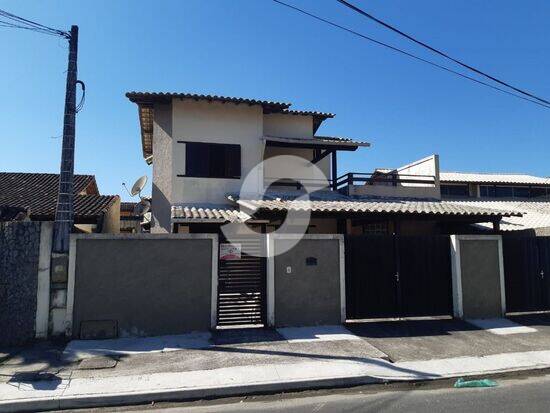 Casa de 192 m² na Senador Lúcio Bitencourt - Itaipu - Niterói - RJ, à venda por R$ 830.000