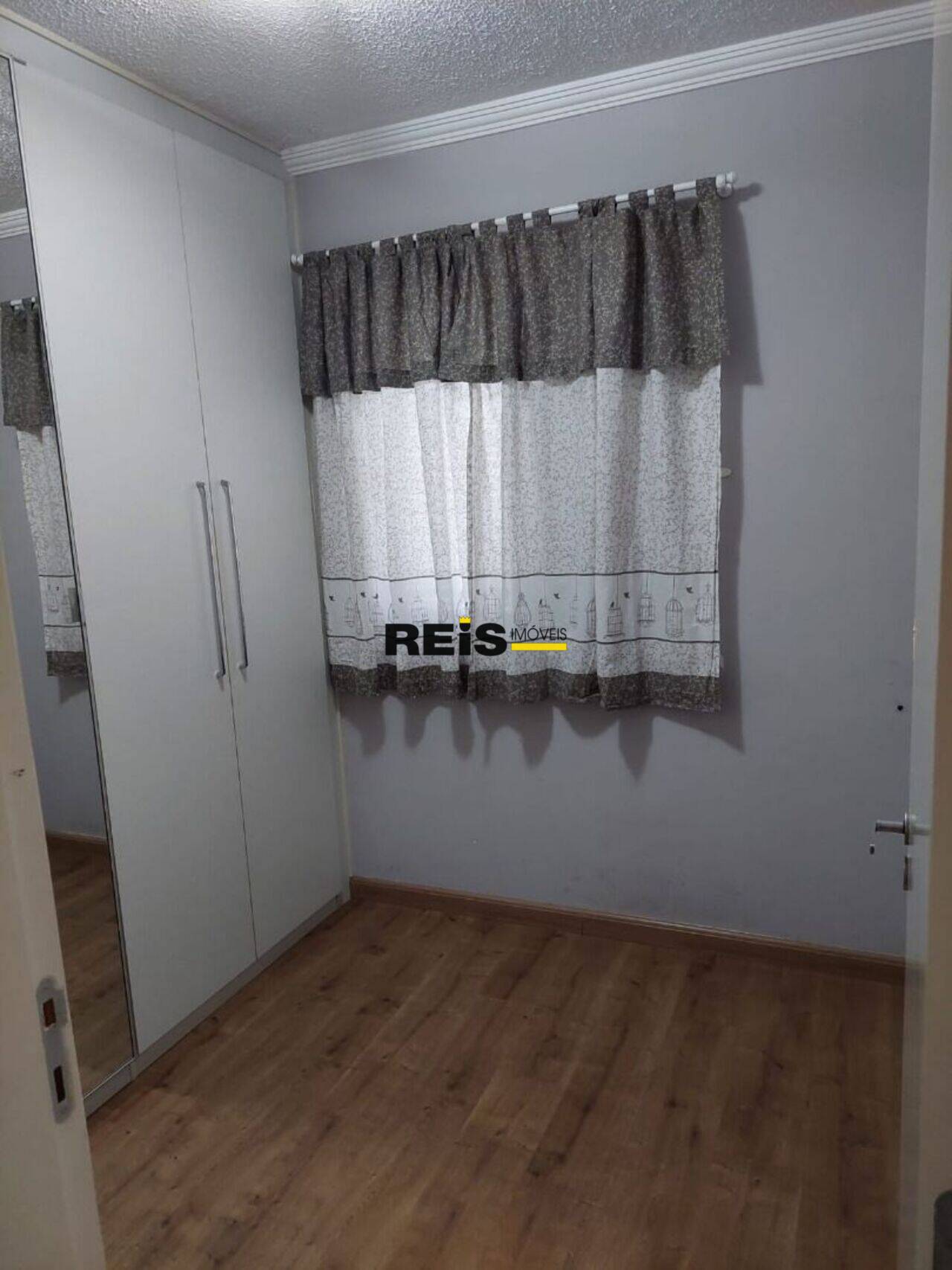 Apartamento Condomínio Villa Flora, Votorantim - SP