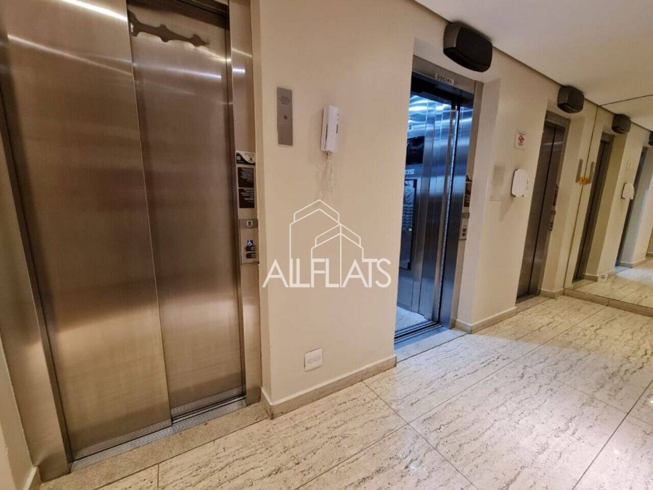 Apartamento Vila Olímpia, São Paulo - SP