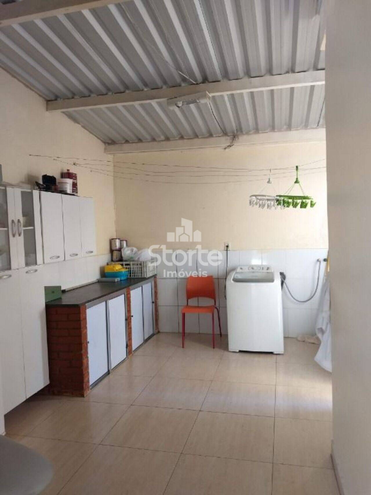 Casa Santa Mônica, Uberlândia - MG