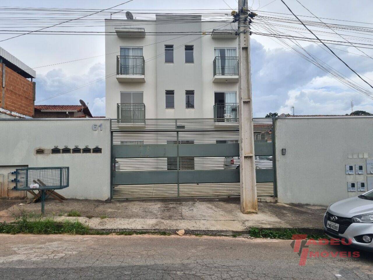 Apartamento Monte Azul, Pouso Alegre - MG