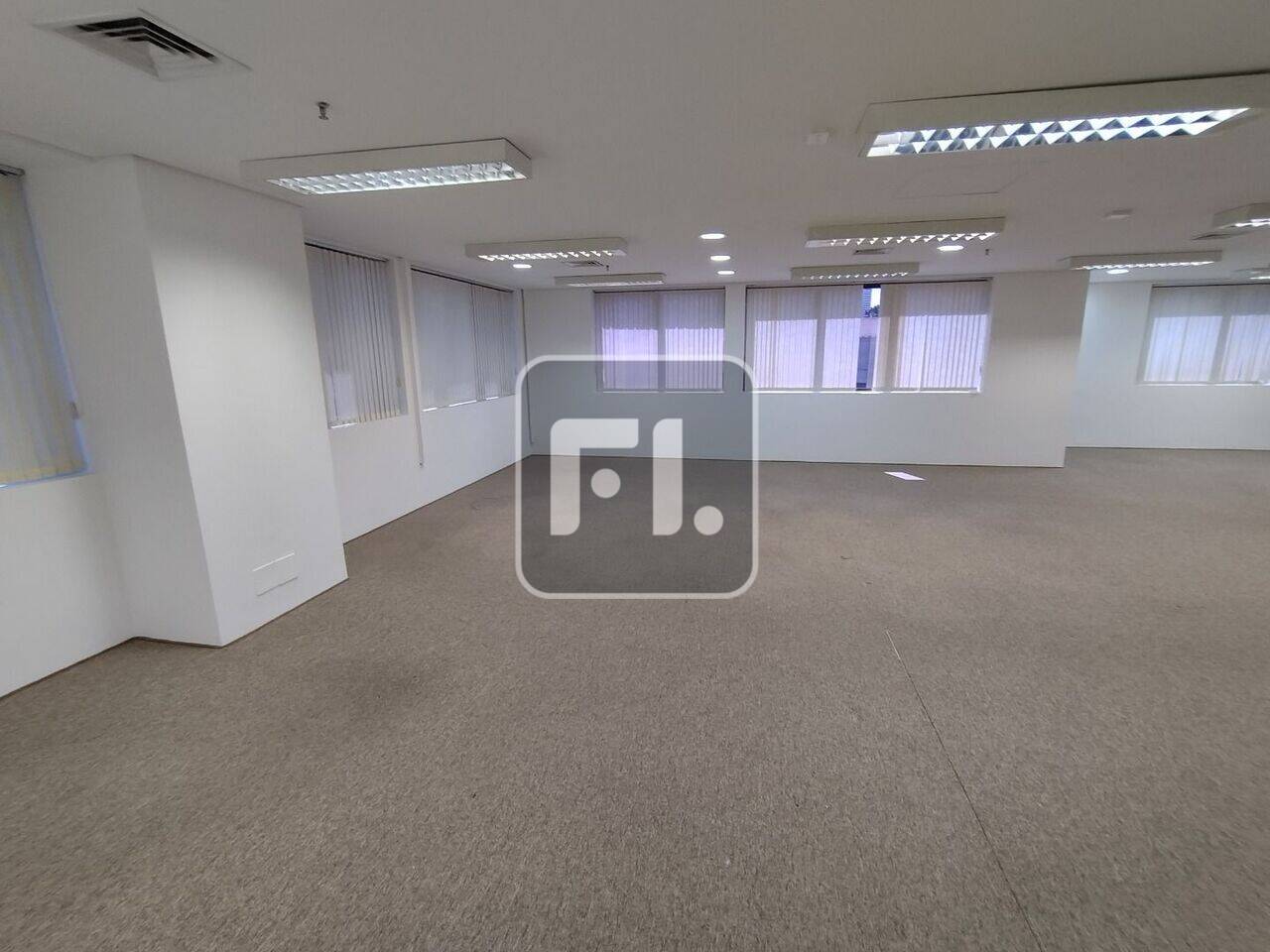 Conjunto para alugar, 153 m² por R$ 9.000/mês - Brooklin - São Paulo/SP