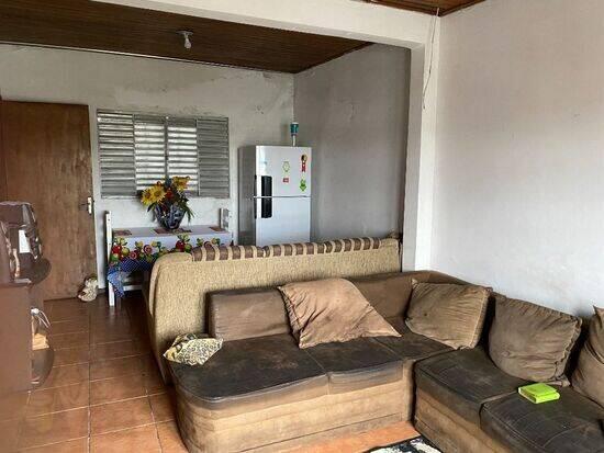 Sobrado na Adalberto Tadeu Vorobi - Cajuru - Curitiba - PR, à venda por R$ 550.000