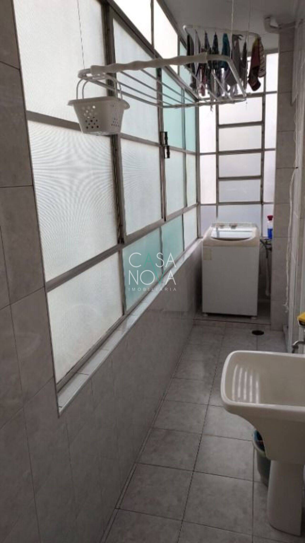 Apartamento Boqueirão, Santos - SP