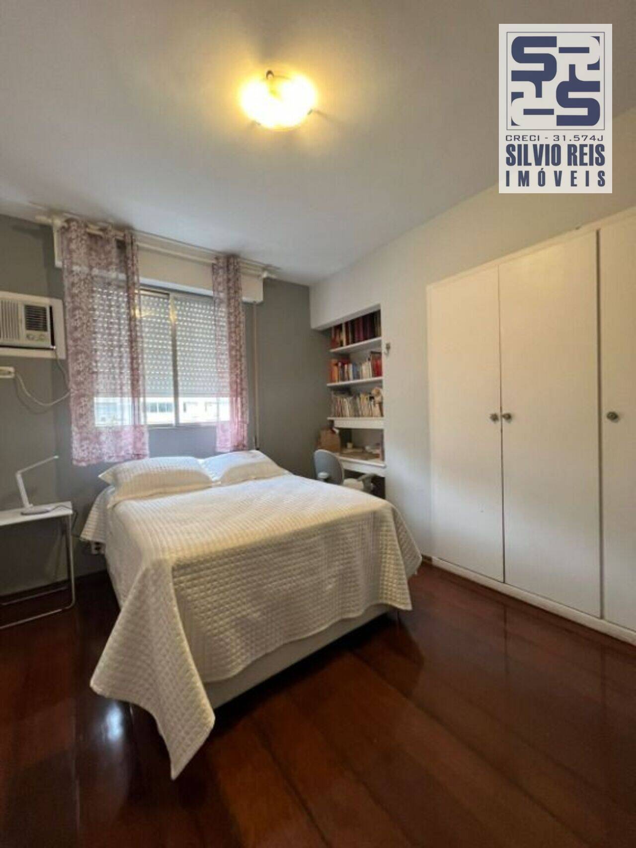 Apartamento Boqueirão, Santos - SP