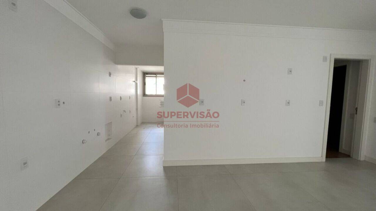 Apartamento Beira Mar, Florianópolis - SC