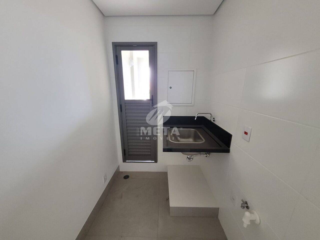 Apartamento com 3 suítes, 160 m², à venda por R$ 1.500.000 - Edifício Paineiras - Marília/SP