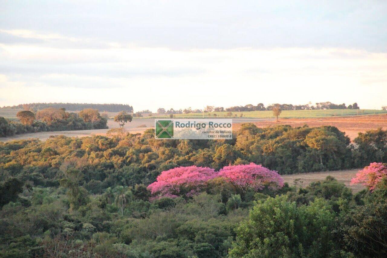 Sítio Iperozinho, Capela do Alto - SP